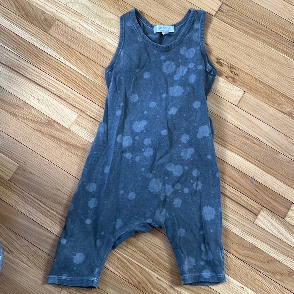 Joah Love Gray romper size 24 months